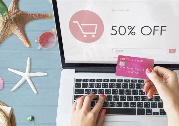 ECOMMERCE WEBSITE